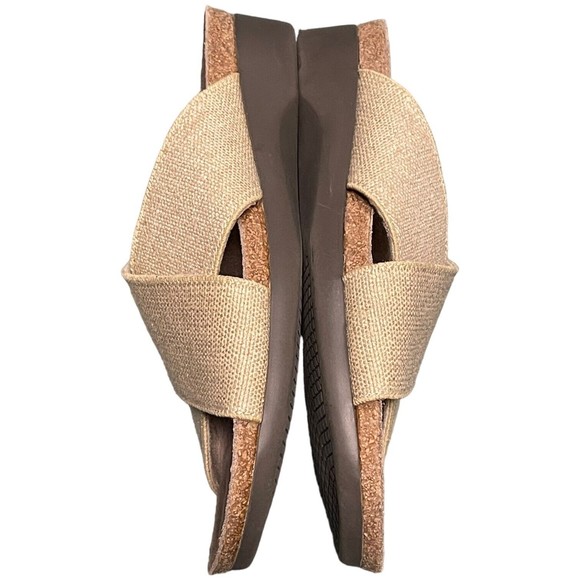 MUNRO AMERICAN Women's Sandals Crossover Strap Size 8.5 Slip-on Natural Canvas - Picture 7 of 9